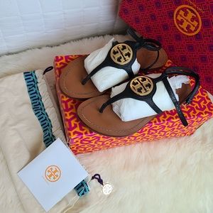 SOLD‼️ Tory Burch sandals
